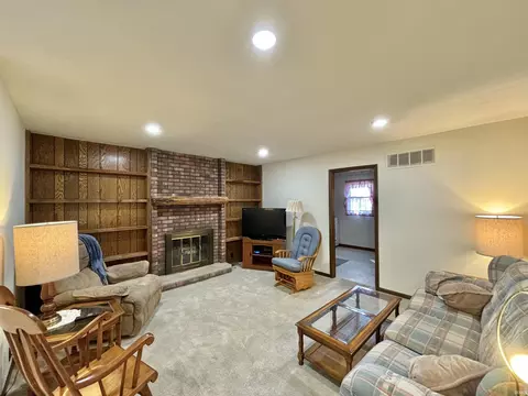 303 W Wolfe St, Sullivan, IN 47882 photo 12