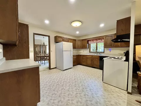 303 W Wolfe St, Sullivan, IN 47882 photo 5