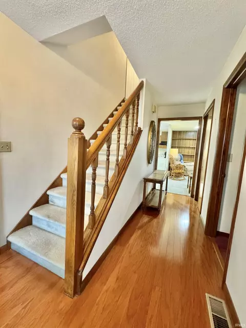 303 W Wolfe St, Sullivan, IN 47882 photo 9