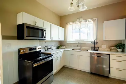 1605 6th St, Bedford, IN 47421 photo 9