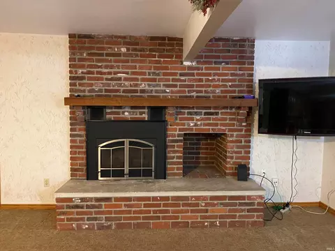 6416 E Cox Dr, Bloomington, IN 47408 photo 5