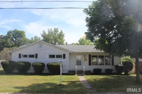 225 S Delaware St, Albany, IN 47320