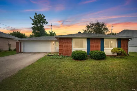 3725 Tularosa Dr, Lafayette, IN 47905