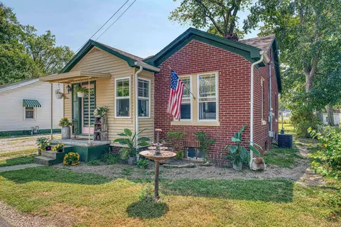 311 Elm St, Boonville, IN 47601