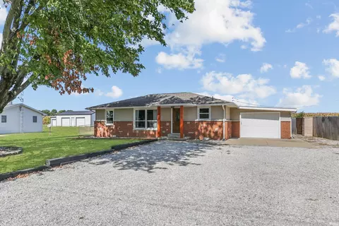 434 E Walnut St, Owensville, IN 47665