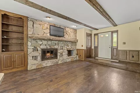 8812 Lafayette Center Rd, Yoder, IN 46798 photo 4
