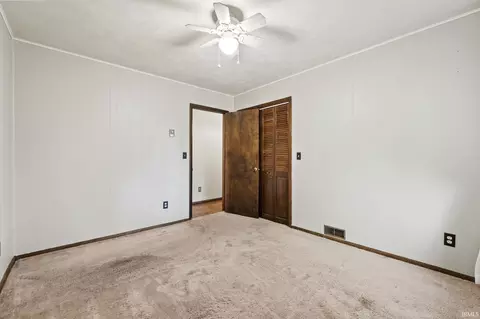 8812 Lafayette Center Rd, Yoder, IN 46798 photo 16