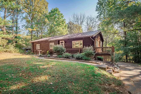 10451 Schaeffer Rd, Evansville, IN 47720