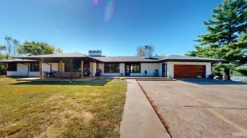 1324 Robert St, Jasper, IN 47546 photo 2