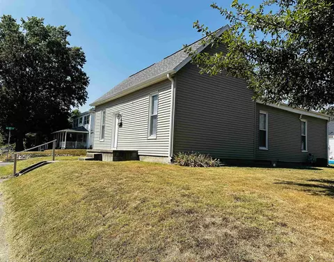 1100 E Walnut St, Washington, IN 47501 photo 2