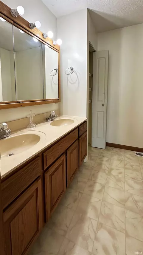 3979 W Andy Ct, Bloomington, IN 47404 photo 15