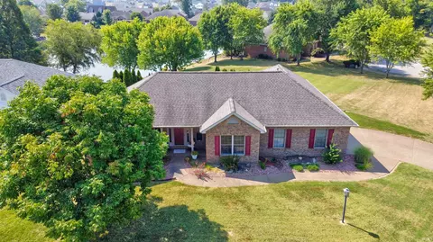 11717 Silverthorne Ct, Evansville, IN 47725