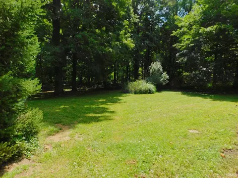 2929 N Thomas Rd, Bloomington, IN 47404 photo 7