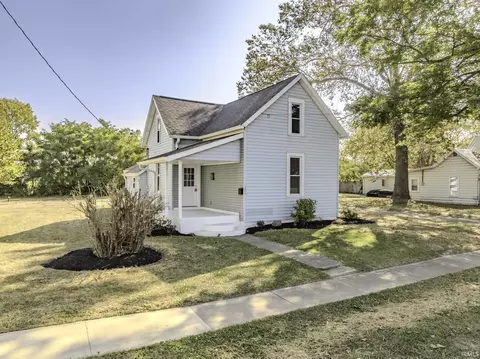 2524 S Broadway St, Yorktown, IN 47396