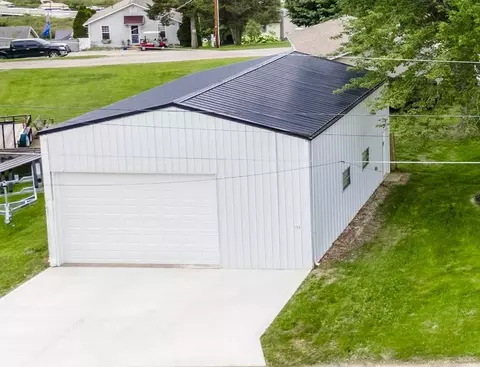 130 Lane 405a Jimmerson Lk, Fremont, IN 46737