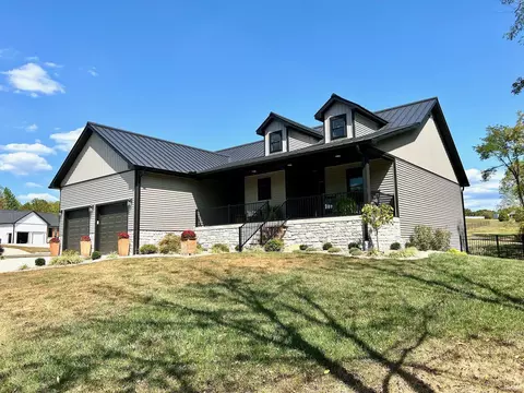 10 Blackwell Ln, Bedford, IN 47421