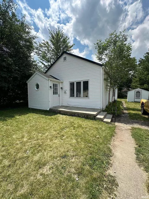 1317 N Monroe St, Hartford City, IN 47348