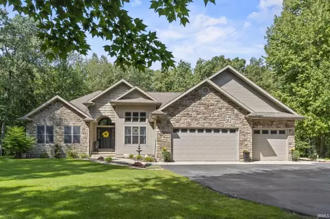 1067 N 175 E, Warsaw, IN 46582