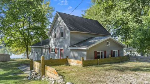 2095 W Long Lake Rd, Pleasant Lake, IN 46779