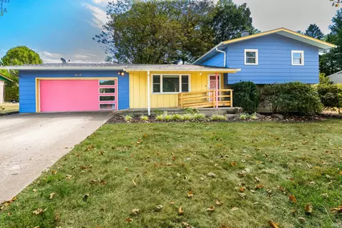 610 N Staats Dr, Bloomington, IN 47408