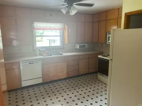 316 E Main St, Odon, IN 47562 photo 24