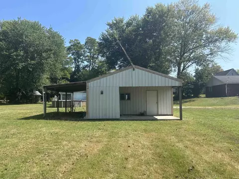 316 E Main St, Odon, IN 47562 photo 9