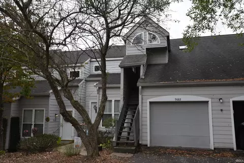 9686 S Bay Pointe Dr, Bloomington, IN 47401