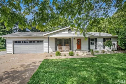 19114 N Rock Rd, New Paris, IN 46553