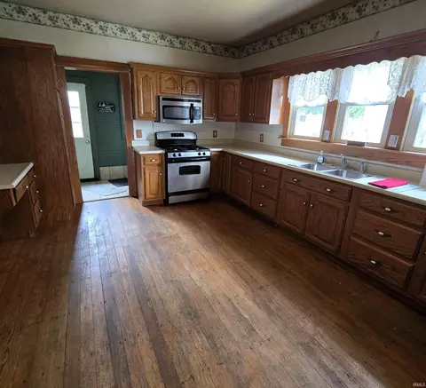 514 E 9th St, Auburn, IN 46706 photo 10