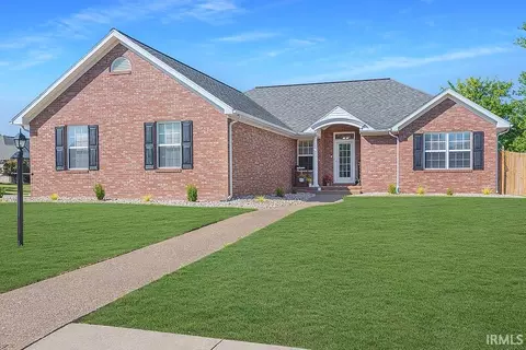 3718 Kennesaw Dr, Evansville, IN 47725