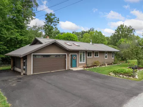 293 N Parks Schram Rd, Warsaw, IN 46580