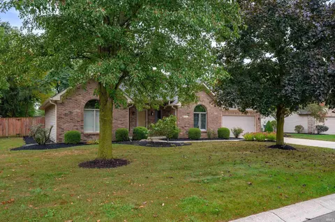 8601 Teal Dr, Yorktown, IN 47396