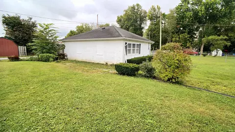 402 E 35th St, Marion, IN 46953 photo 25