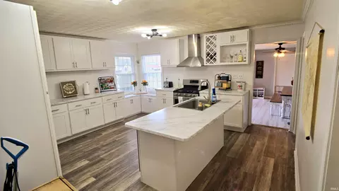 402 E 35th St, Marion, IN 46953 photo 13