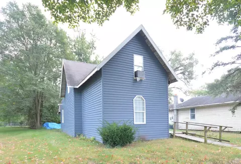 1027 Elm St, Rochester, IN 46975
