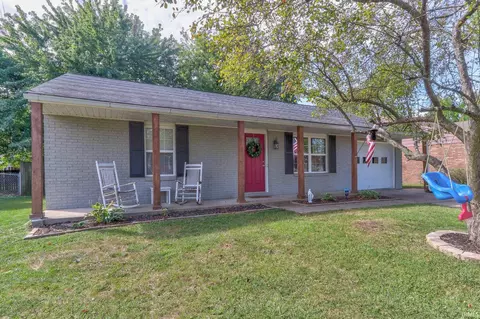 4213 Saddlebrooke Ln, Evansville, IN 47715