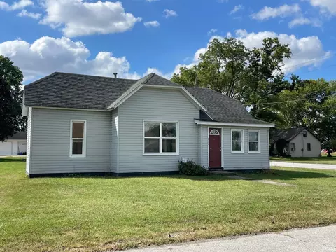 234 N Brown, Francesville, IN 47946