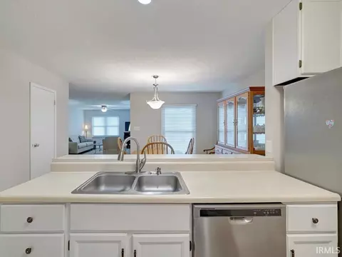 731 E Waterloo Ct, Bloomington, IN 47401 photo 18