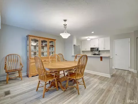 731 E Waterloo Ct, Bloomington, IN 47401 photo 9