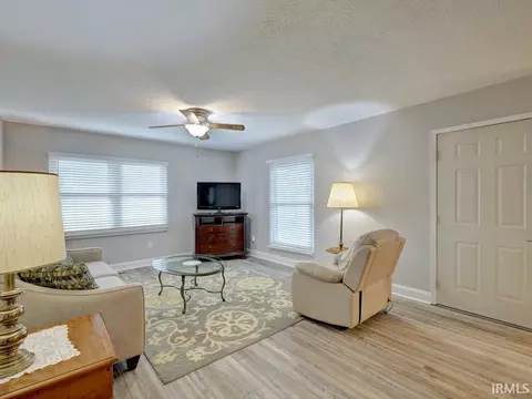 731 E Waterloo Ct, Bloomington, IN 47401 photo 5