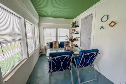 815 E Walnut St, Greentown, IN 46936 photo 4