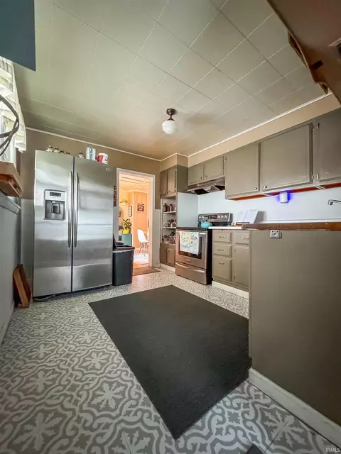 815 E Walnut St, Greentown, IN 46936 photo 10