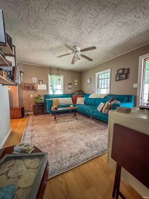815 E Walnut St, Greentown, IN 46936 photo 6