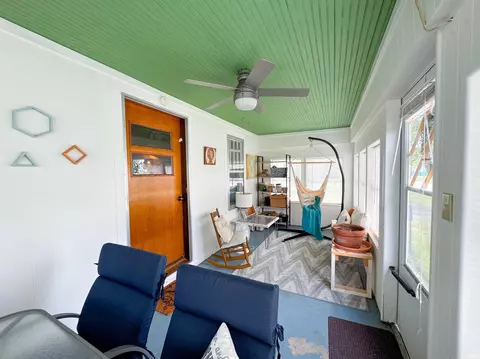815 E Walnut St, Greentown, IN 46936 photo 3