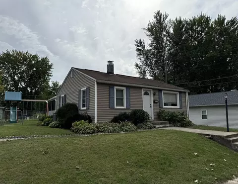 522 Lyon St, Warsaw, IN 46580