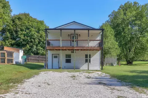 438 E Ashburn Rd, Santa Claus, IN 47579
