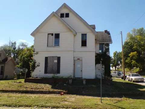 204 S Race St, Marion, IN 46952
