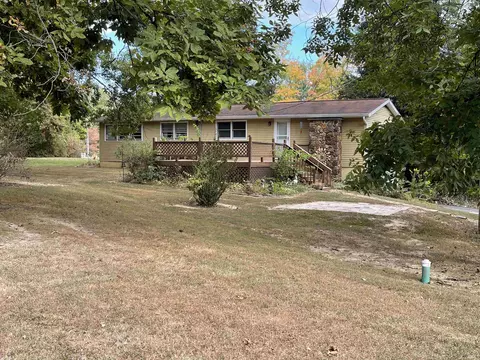 4590 S Rockport Rd, Bloomington, IN 47403