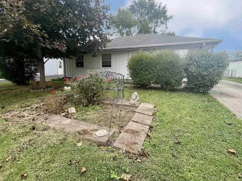 2325 Sequoya Dr, Lafayette, IN 47909