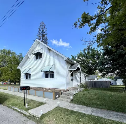 422 W Elm St, Hartford City, IN 47348